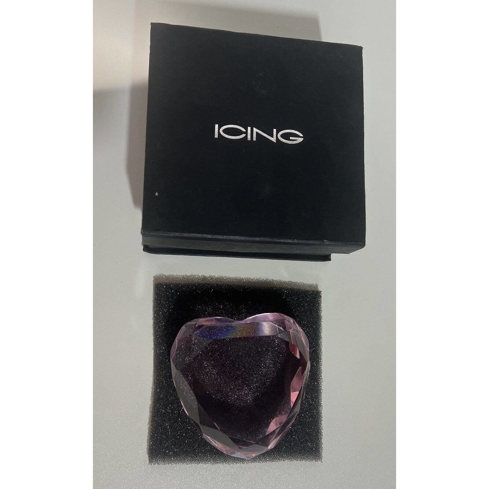 Icing Pink Heart Transparent Paperweight With‎ Box